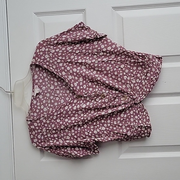 SO Women's Floral Top - Picture 1 of 10